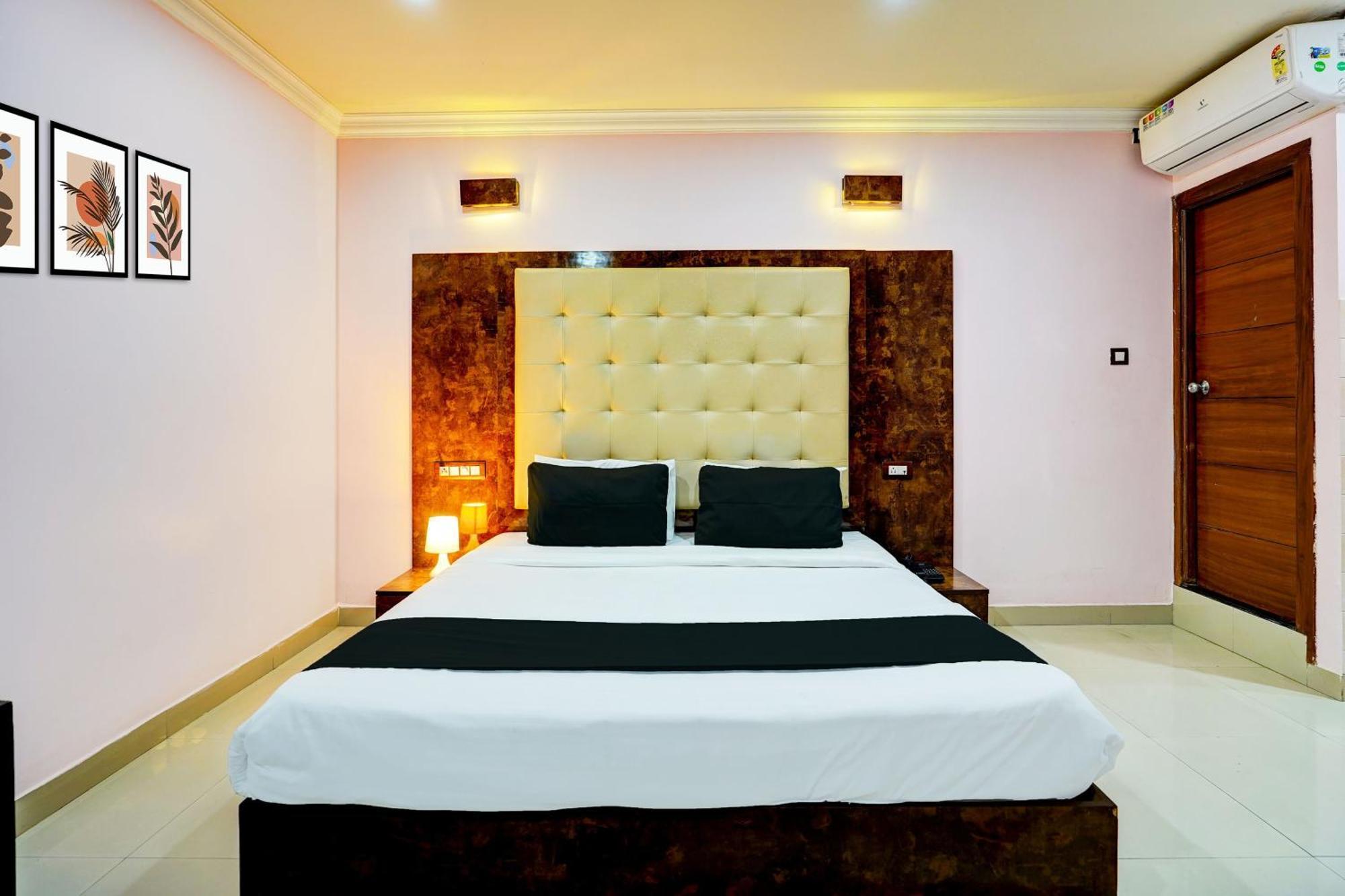 Super Townhouse Mg Road Near Commercial Street บังกาลอร์ ภายนอก รูปภาพ